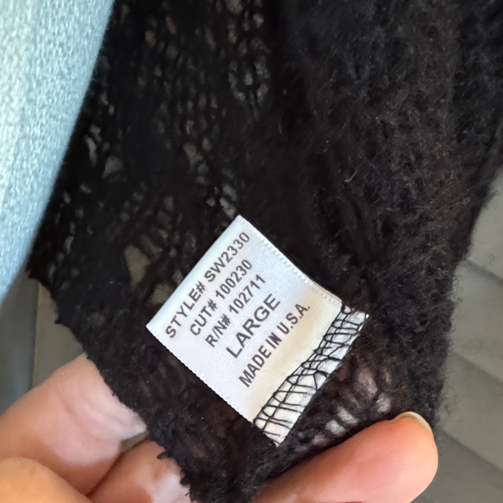 Black knit Tie-Front Cardigan/shrug w/bell sleeves - Picture 9 of 11